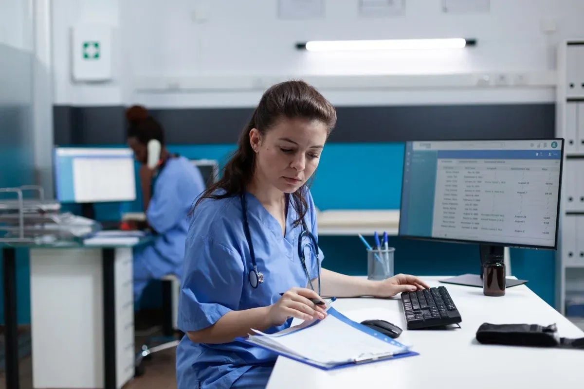 Emssanar EPS impulsa la implementación de nuevas normativas del Ministerio de Salud para optimizar la prestación de servicios