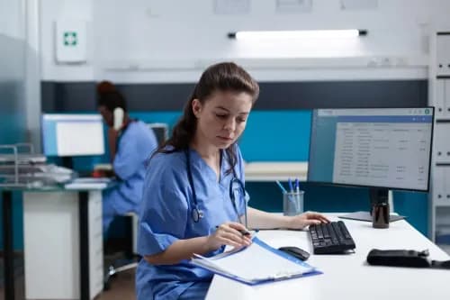 Emssanar EPS impulsa la implementación de nuevas normativas del Ministerio de Salud para optimizar la prestación de servicios
